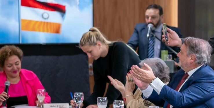 Así es la bandera oficial de la ciudad de Córdoba diseñada por un estudiante de Derecho