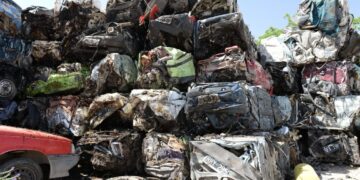 Compactarán más de 3.500 autos abandonados, destinados a la economía circular