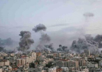 Nueva ofensiva de Israel a Gaza con bombardeos nocturnos presagia una invasión