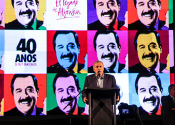 La Argentina reivindicó los 40 años del regreso de la democracia y la figura de Alfonsín