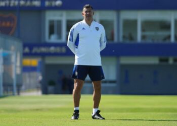 Almirón probó el once