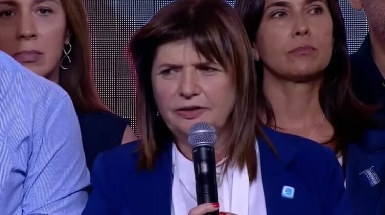 Bullrich reconoció la derrota pero no felicitó a Massa ni a Milei
