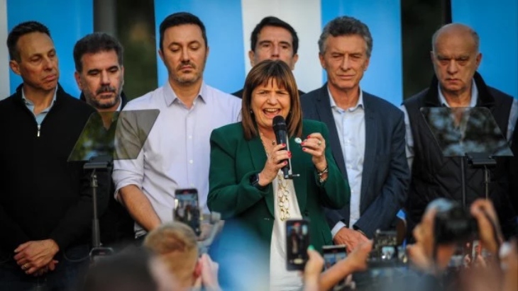 Acompañada por Macri, Bullrich apuntó contra Milei: "Me preocupan sus ideas, son malas y peligrosas"