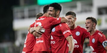 Belgrano le ganó a Defensa y Justicia y es único líder de la Zona B