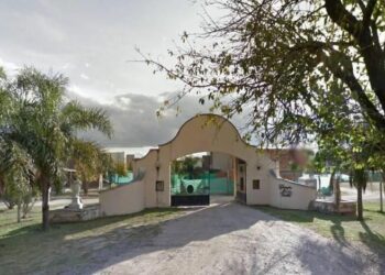 Van a juicio los acusados de haber estafado a numerosas familias en la venta de lotes en Campo de Vuelo