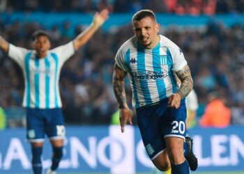 Con un cabezazo en el final del partido, Sigali le dio el triunfo a Racing ante Boca