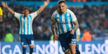 Con un cabezazo en el final del partido, Sigali le dio el triunfo a Racing ante Boca