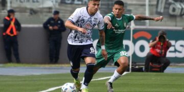 Talleres empató con Banfield y se aleja de la clasificación