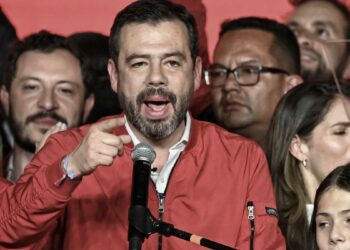 Petro recibió un duro revés tras la elección de alcaldes