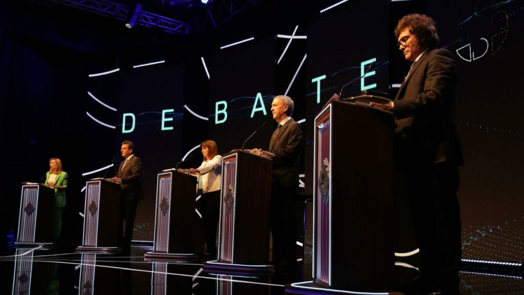 Los candidatos extendieron sus discusiones más allá del debate presidencial