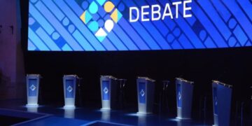 Se realiza esta noche el primer debate presidencial obligatorio