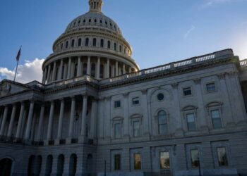 El Congreso de EE.UU. aprobó su presupuesto sin ayuda a Kiev