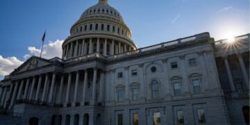 El Congreso de EE.UU. aprobó su presupuesto sin ayuda a Kiev