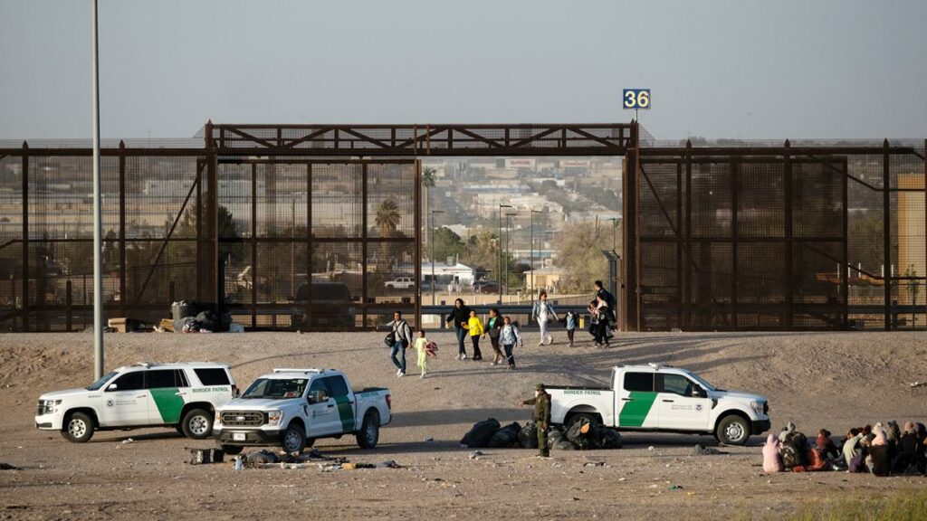 Estados Unidos ampliará el muro de la frontera con México