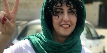 La activista iraní encarcelada Narges Mohammadi ganó el Nobel de la Paz