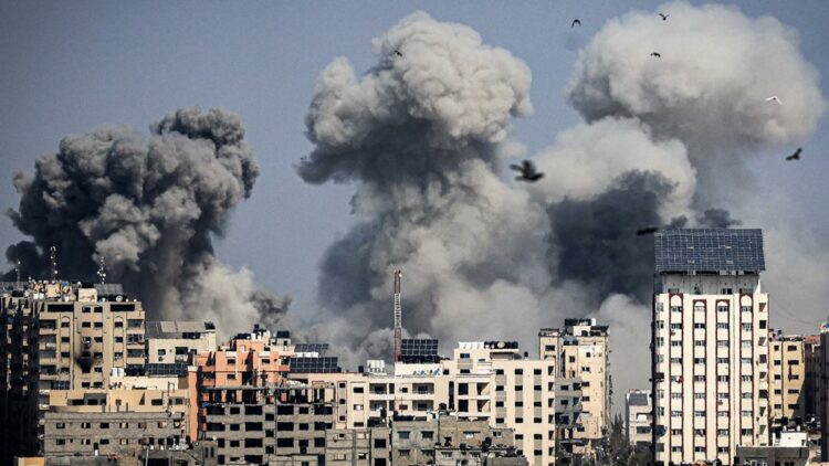 Israel prepara la ofensiva terrestre contra Hamas en una Gaza arrasada