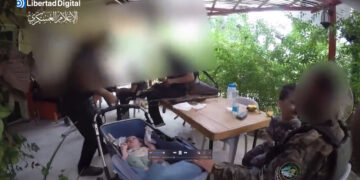 Hamas difundió videos que muestran a niños y bebés israelíes tomados como rehenes