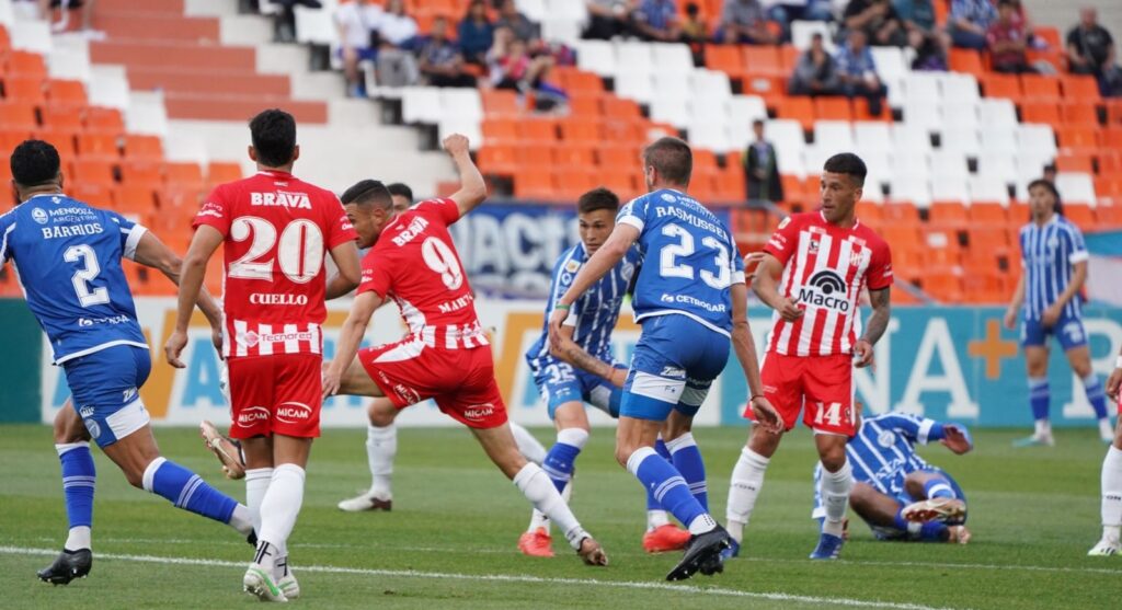 Instituto igualó ante Godoy Cruz en Mendoza