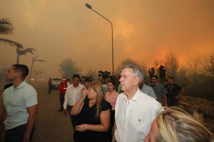 Schiaretti recorrió las zonas afectadas por los incendios