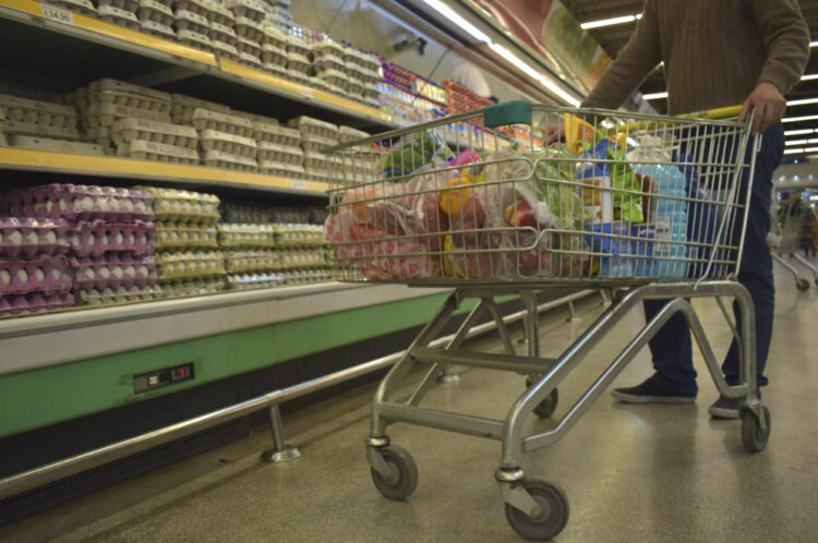 En Córdoba, los precios al consumidor registraron un aumento del 13,85%