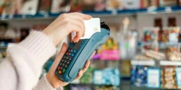 El reintegro del IVA ahora alcanza a los trabajadores informales para compras de la canasta básica