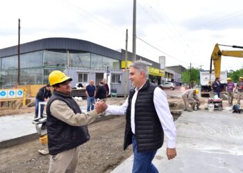 Llaryora dejará el municipio sin nombrar a un sólo empleado