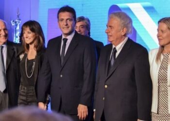 El ministro candidato cosecha en Córdoba el apoyo de los intendentes “rebeldes” del PJ