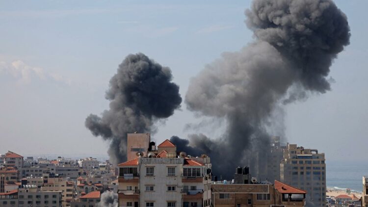 Israel continúa atacando Gaza y Cisjordania