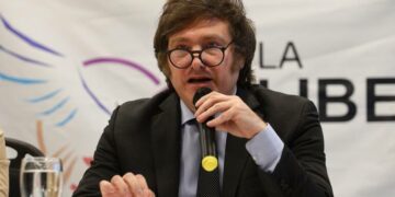 Milei acusó al Gobierno de intentar proscribirlo: «Saben que estamos a punto de ganar»