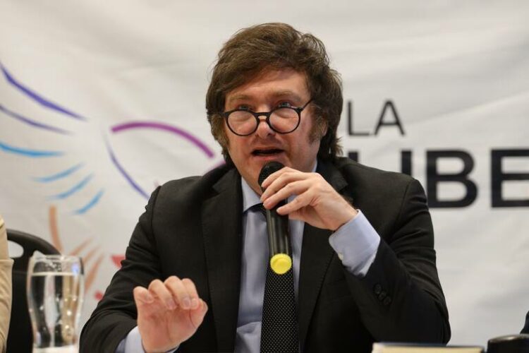 Milei acusó al Gobierno de intentar proscribirlo: "Saben que estamos a punto de ganar"