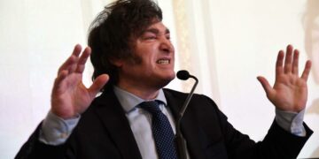 Se multiplican las denuncias contra Milei por sus dichos en la recta final de la campaña