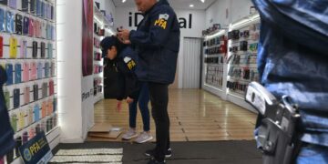 El Gobierno lanzó un fuerte operativo contra la alta volatilidad cambiaria