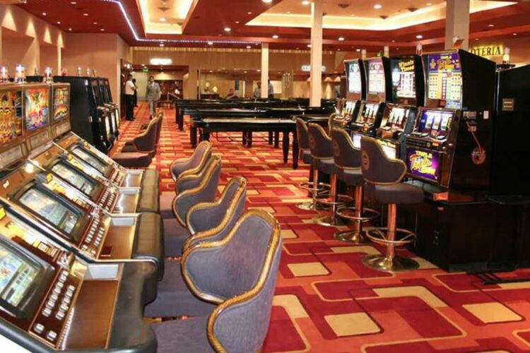 Aprueban una extensión de cinco años en el contrato con CET para explotar las slots