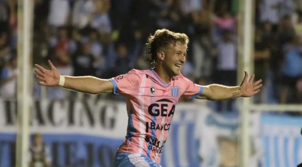 Racing se despidió con un triunfo