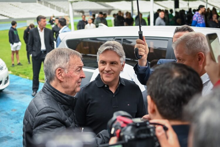 Schiaretti y Llaryora definen la estrategia para la segunda vuelta