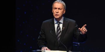 Schiaretti advirtió que «Argentina vive un desastre económico por la grieta»