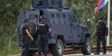 Piden a Serbia retirar sus tropas de la frontera de Kosovo