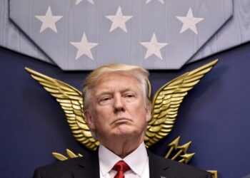 Trump arremete contra un juez