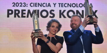 Distinguen a destacados científicos de la última década, incluyendo a dos graduados de la UNC