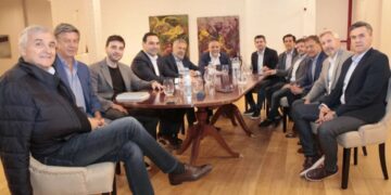 Los mandatarios de JxC se convocan para establecer una posición respecto al gobierno de Milei