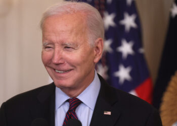 Biden llamó a Milei para felicitarlo y comunicarle que no podrá asistir a su asunción