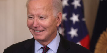 Biden llamó a Milei para felicitarlo y comunicarle que no podrá asistir a su asunción