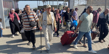 Reabrieron Rafah y 800 extranjeros pudieron salir de la Franja de Gaza hacia Egipto
