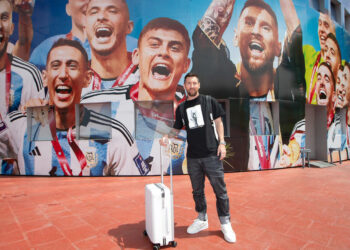 Messi ya llegó a la Argentina para la última doble fecha del año: «Feliz de volver siempre»