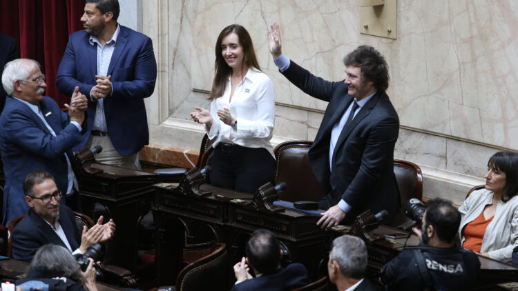 La Asamblea Legislativa proclamó la fórmula presidencial Milei-Villarruel