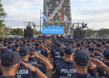 Córdoba suma a sus fuerzas policiales 732 nuevos agentes