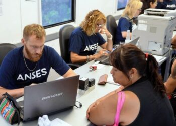 Por el Día de los trabajadores previsionales, este lunes la Anses no atenderá al público