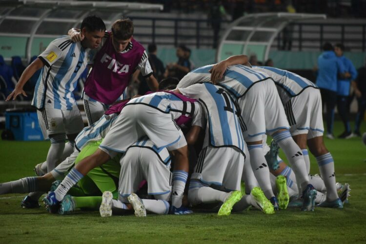 Argentina triunfó sobre Japón y conserva la chance de avanzar en el Mundial Sub-17