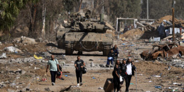 Con el inicio de la tregua, que igual incluyó algunos ataques, Hamas liberó 25 rehenes