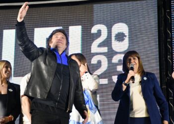 Milei: «El kirchnerismo nos quiere reducir a ser el hombre de las cavernas»